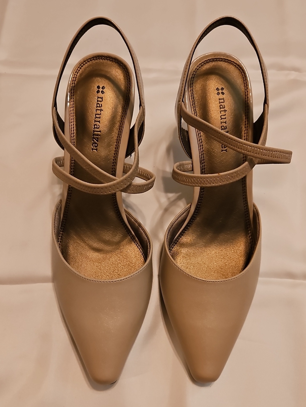 Naturalizer Taupe Pointed-Toe Slingback Heels with Crisscross Straps. Size 10.